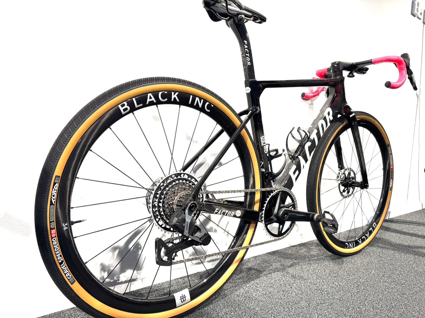 Factor Ostro Gravel *demo*