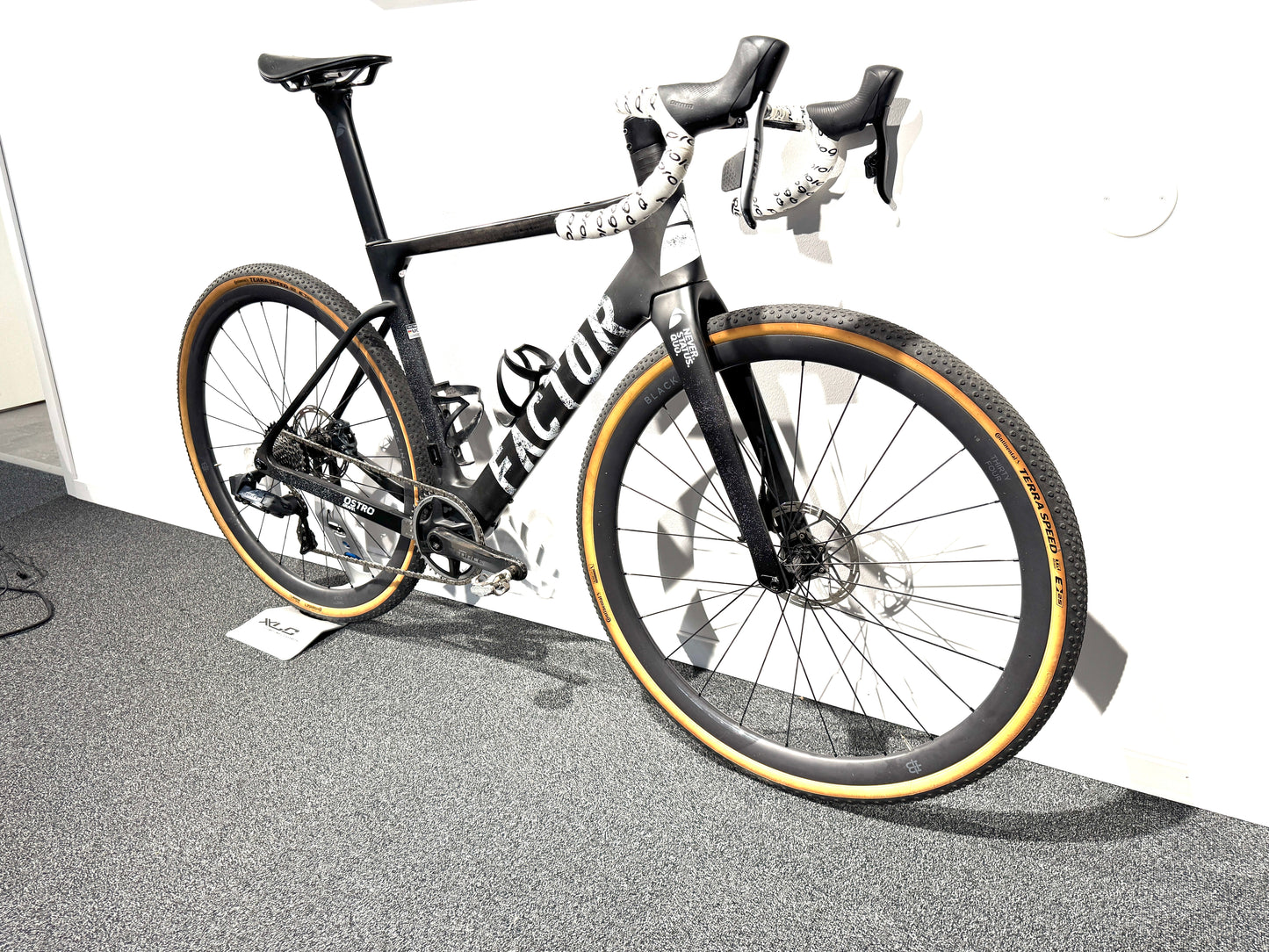 Factor OSTRO Gravel storlek 54